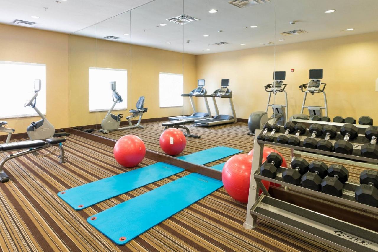 Towneplace By Marriott Airport Hotel