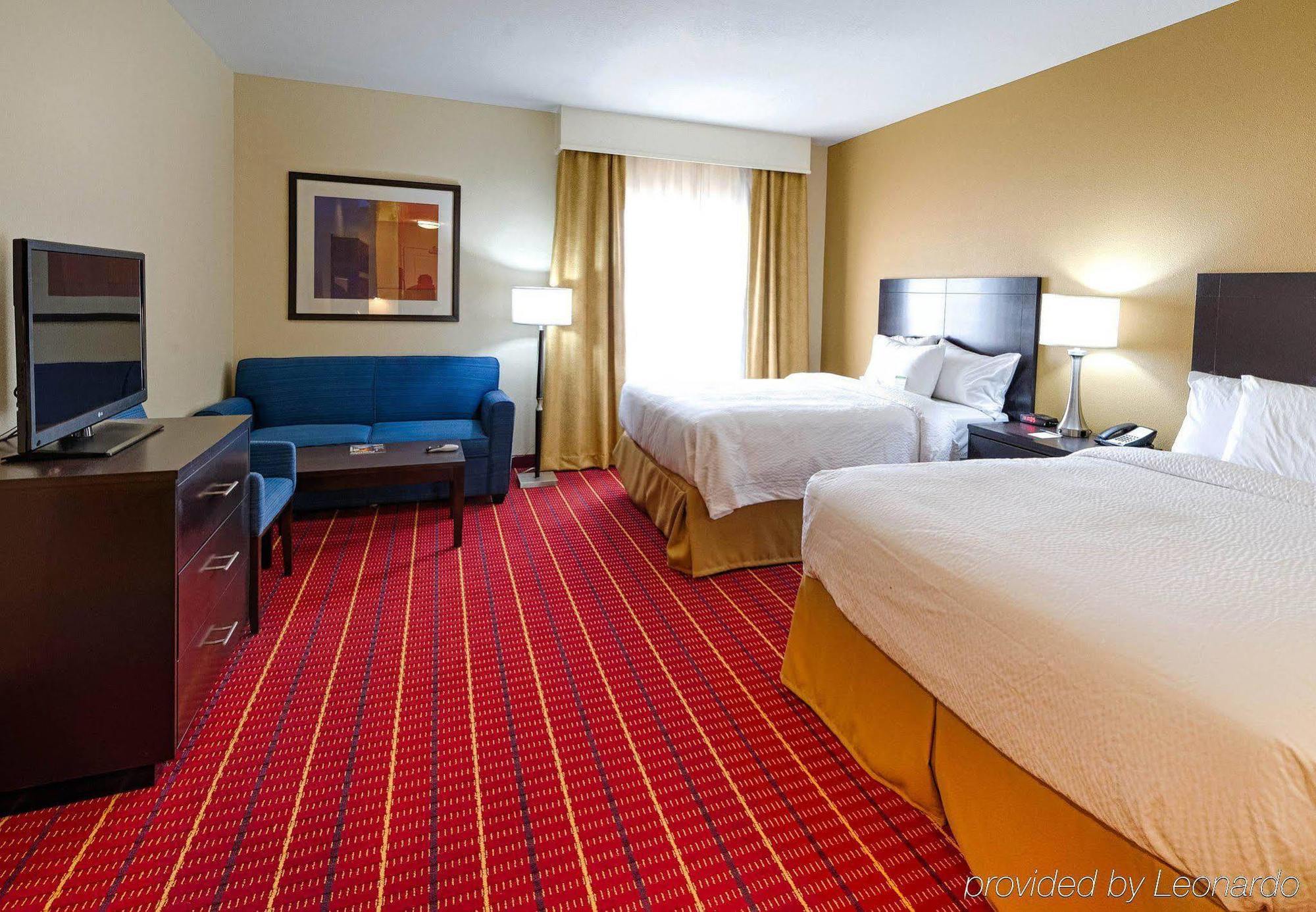 Towneplace By Marriott Airport 3*
